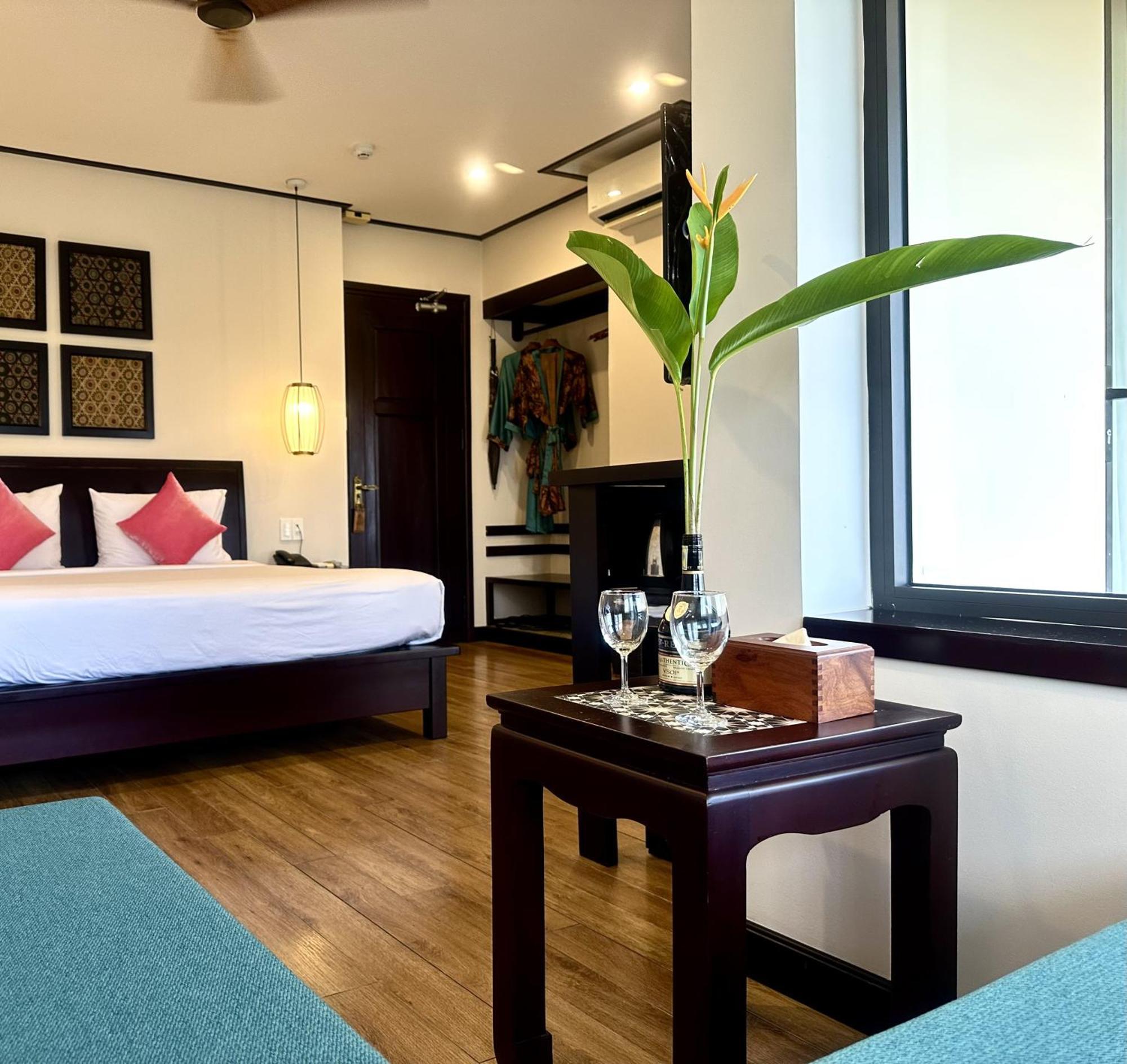 The Quin Riverside Villa ฮอยอัน ภายนอก รูปภาพ